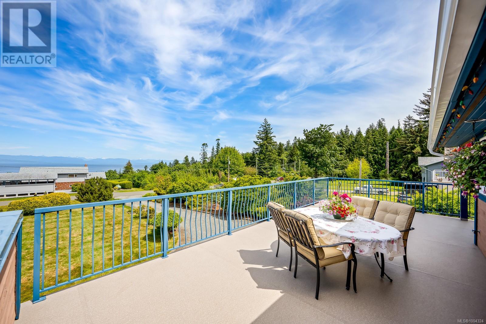 6349 Eagles Dr, courtenay, British Columbia