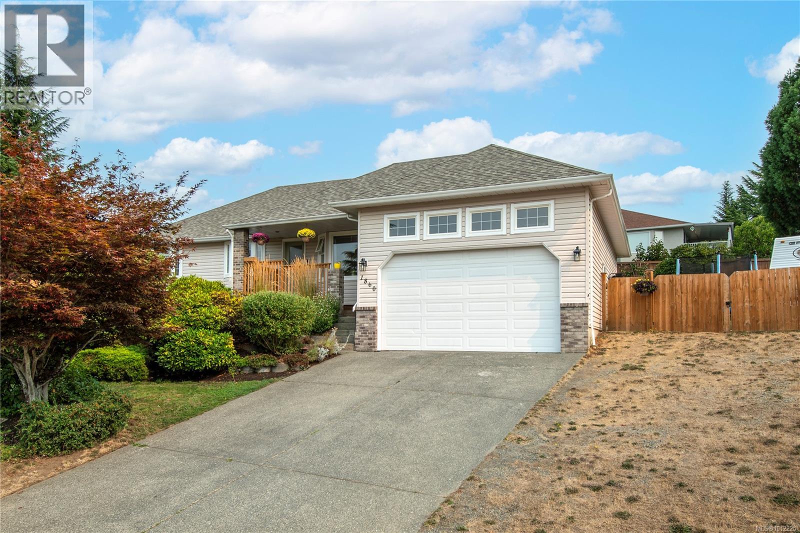 1860 Brant Pl, courtenay, British Columbia
