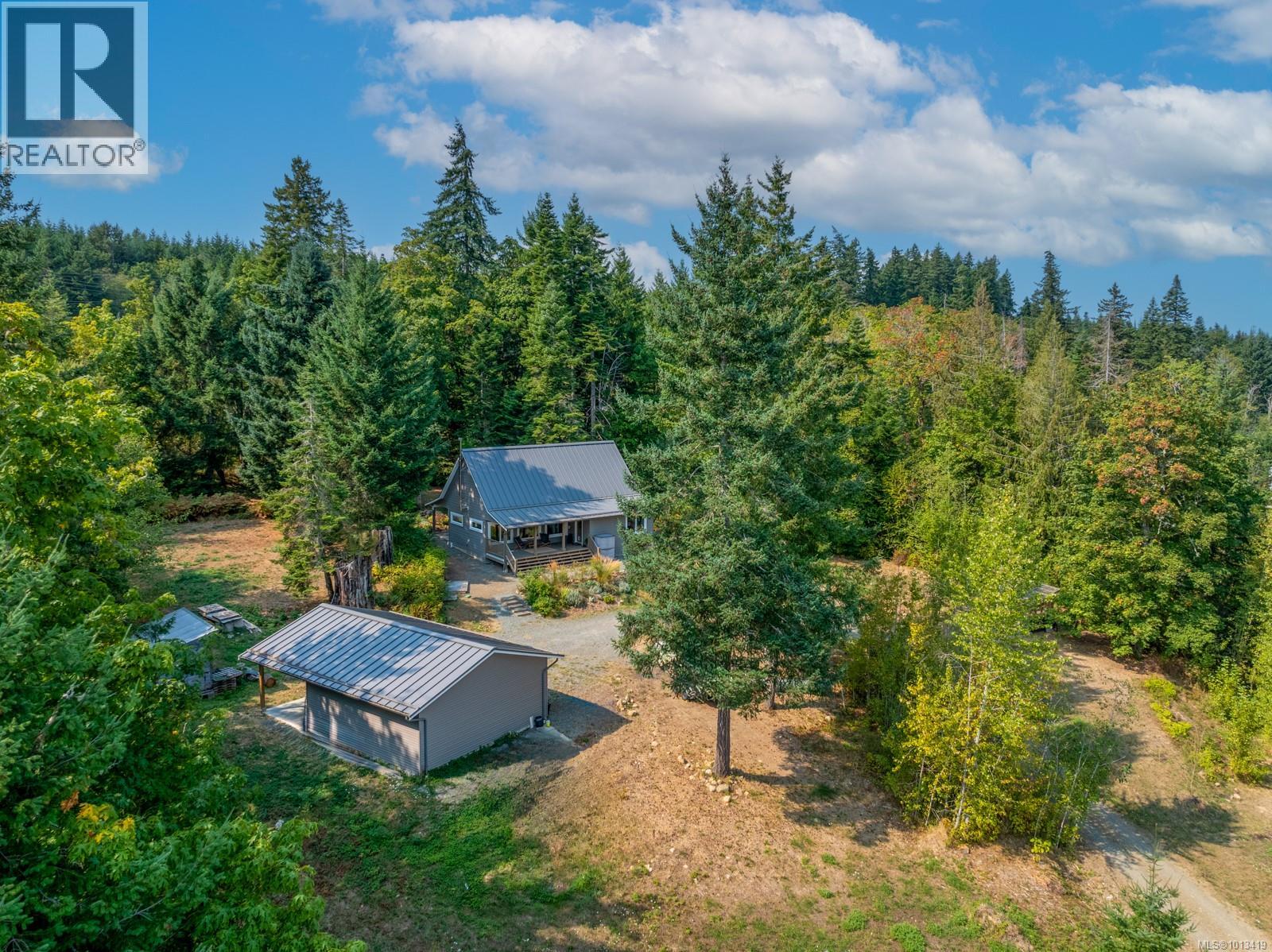 6531 Country Rd, fanny bay, British Columbia