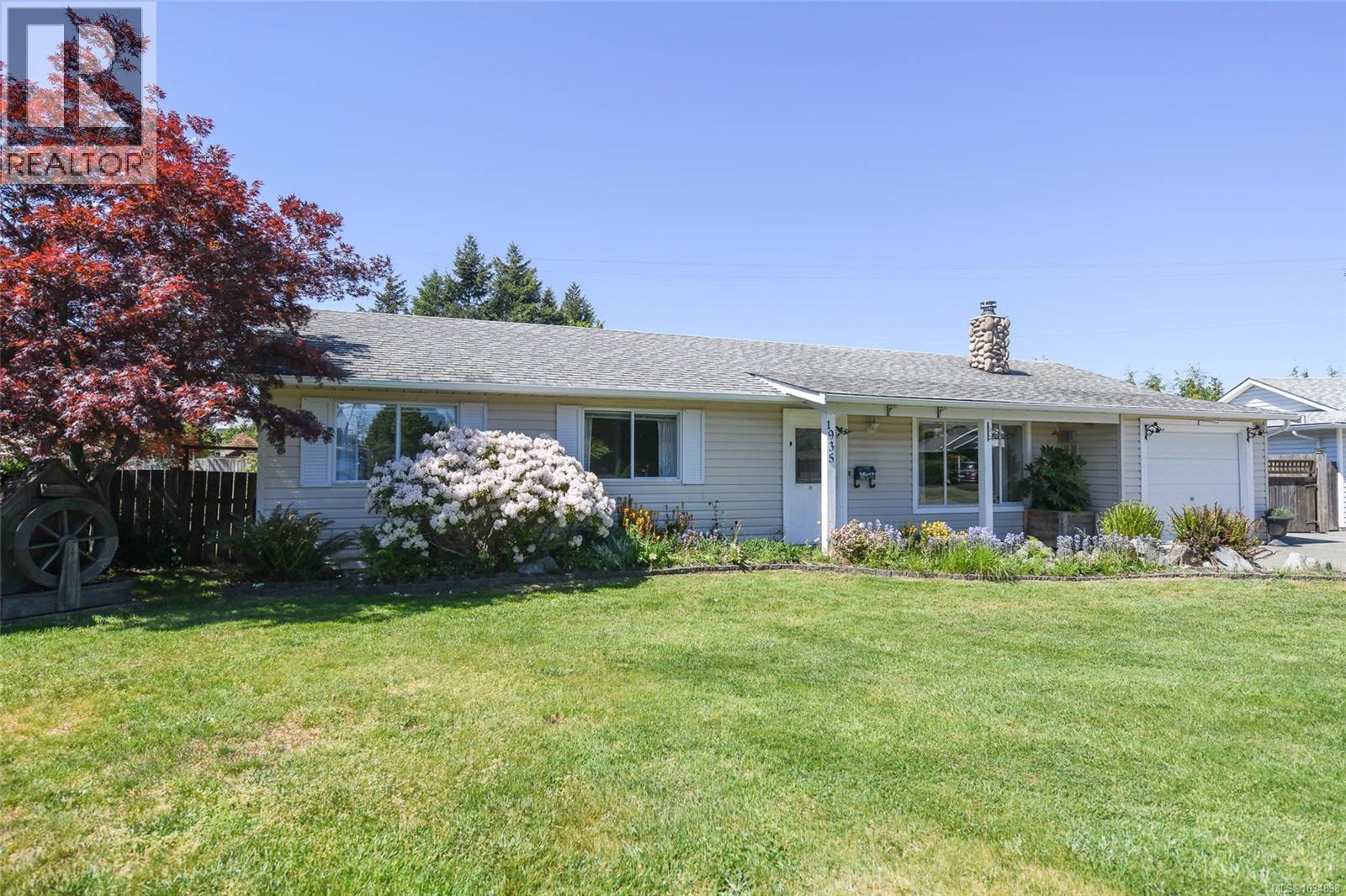1935 Merino Pl, comox, British Columbia