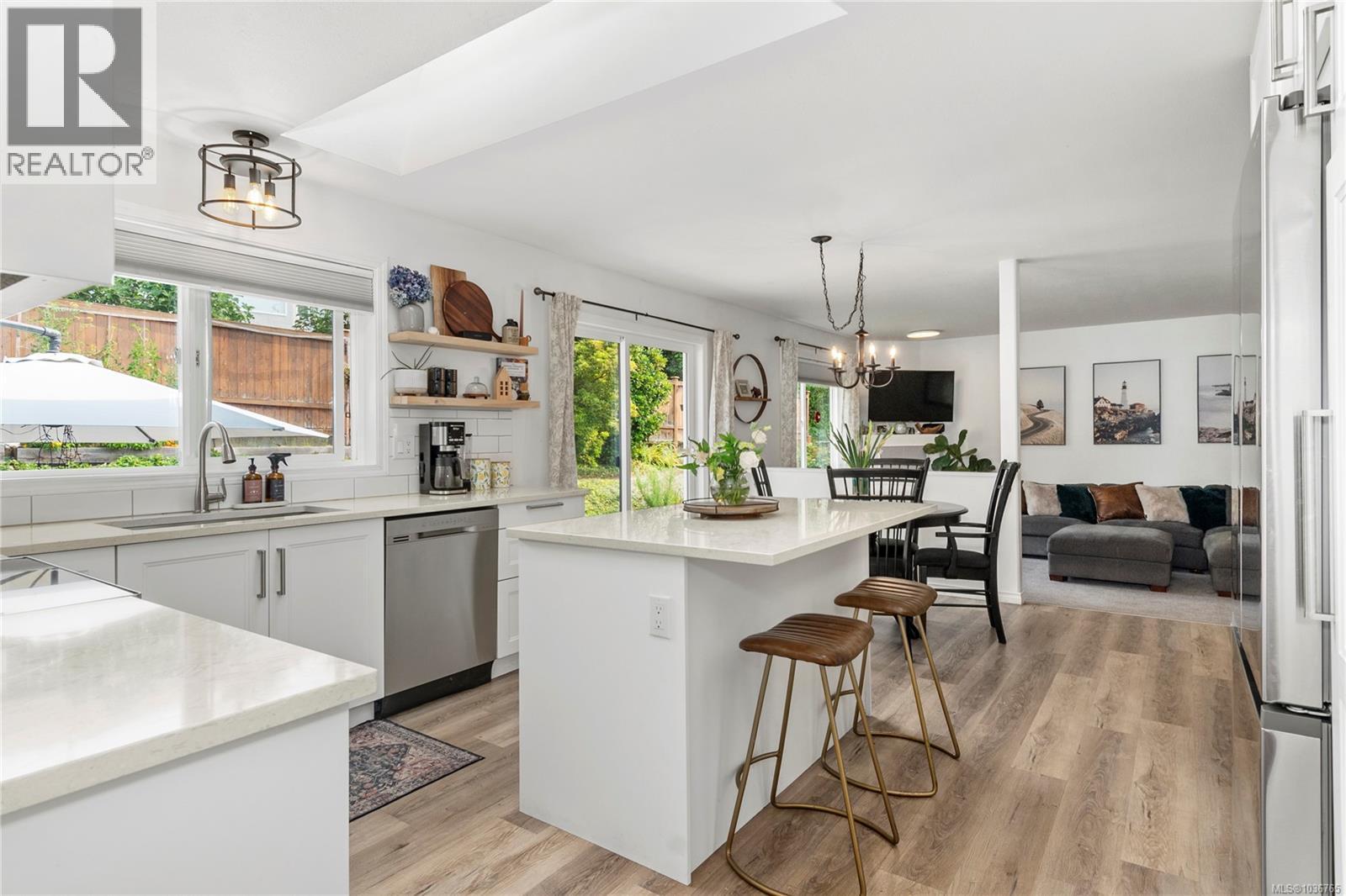 1860 Brant Pl, courtenay, British Columbia