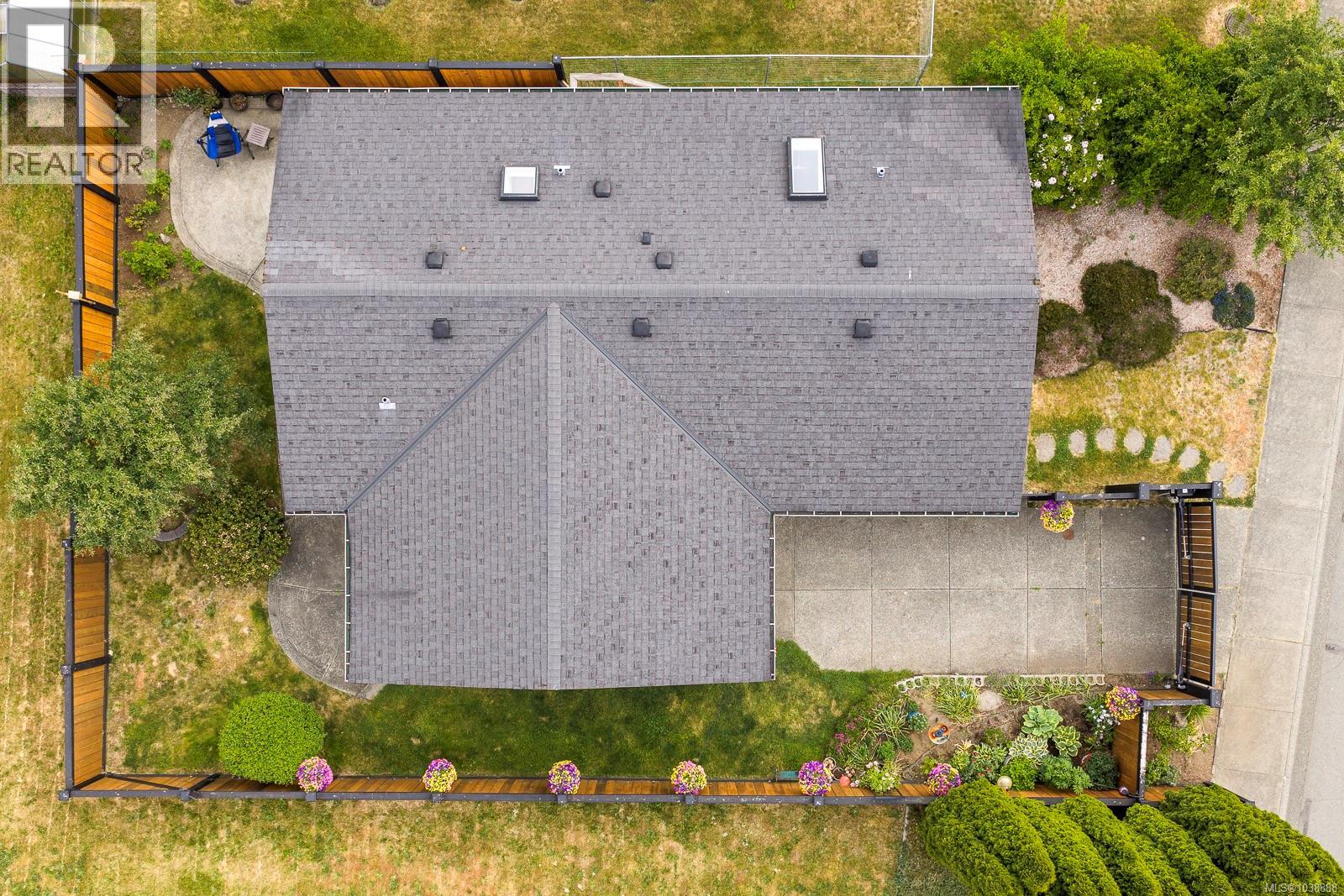 102 2200 Lambert Dr, courtenay, British Columbia