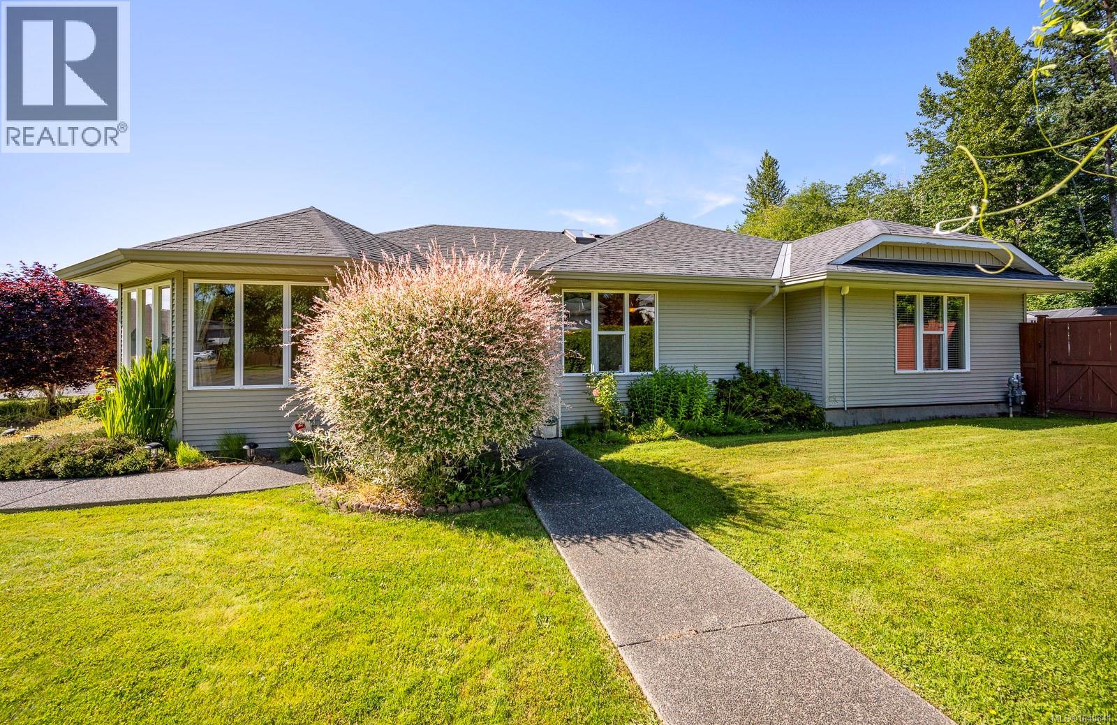 4722 Cruickshank Pl, courtenay, British Columbia