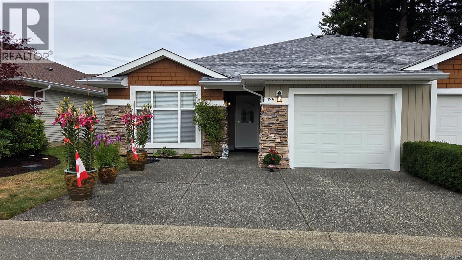 129 1919 St. Andrews Pl, courtenay, British Columbia