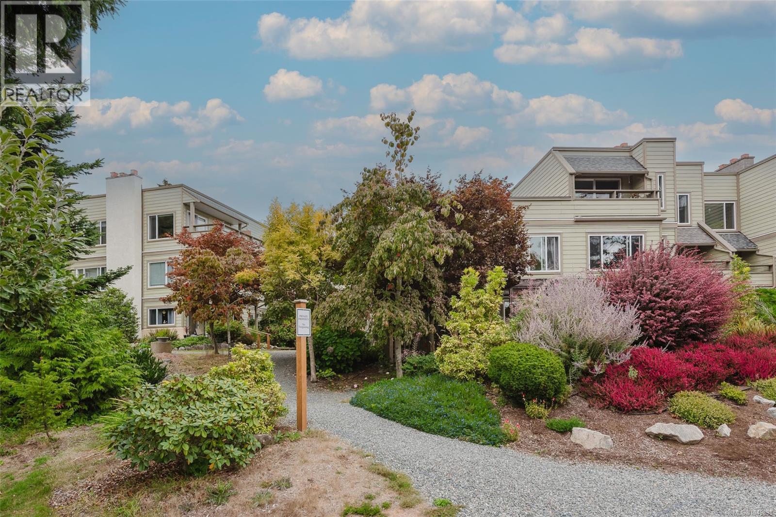 306 2250 Manor Pl, comox, British Columbia