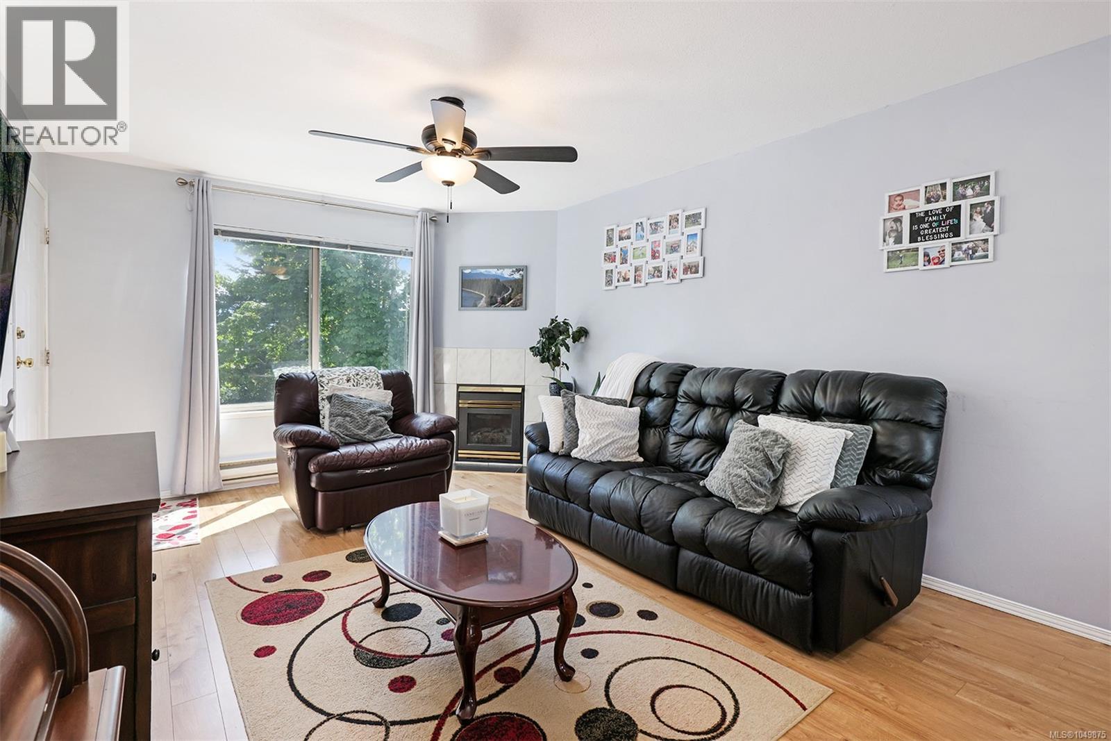 202 4685 Alderwood Pl, courtenay, British Columbia