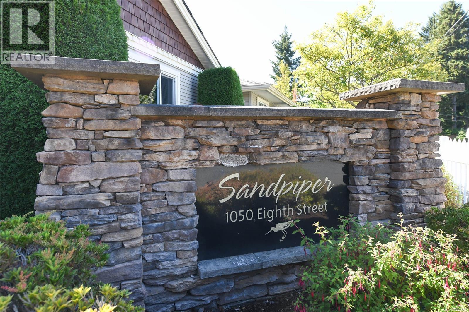 2 1050 8th St, courtenay, British Columbia