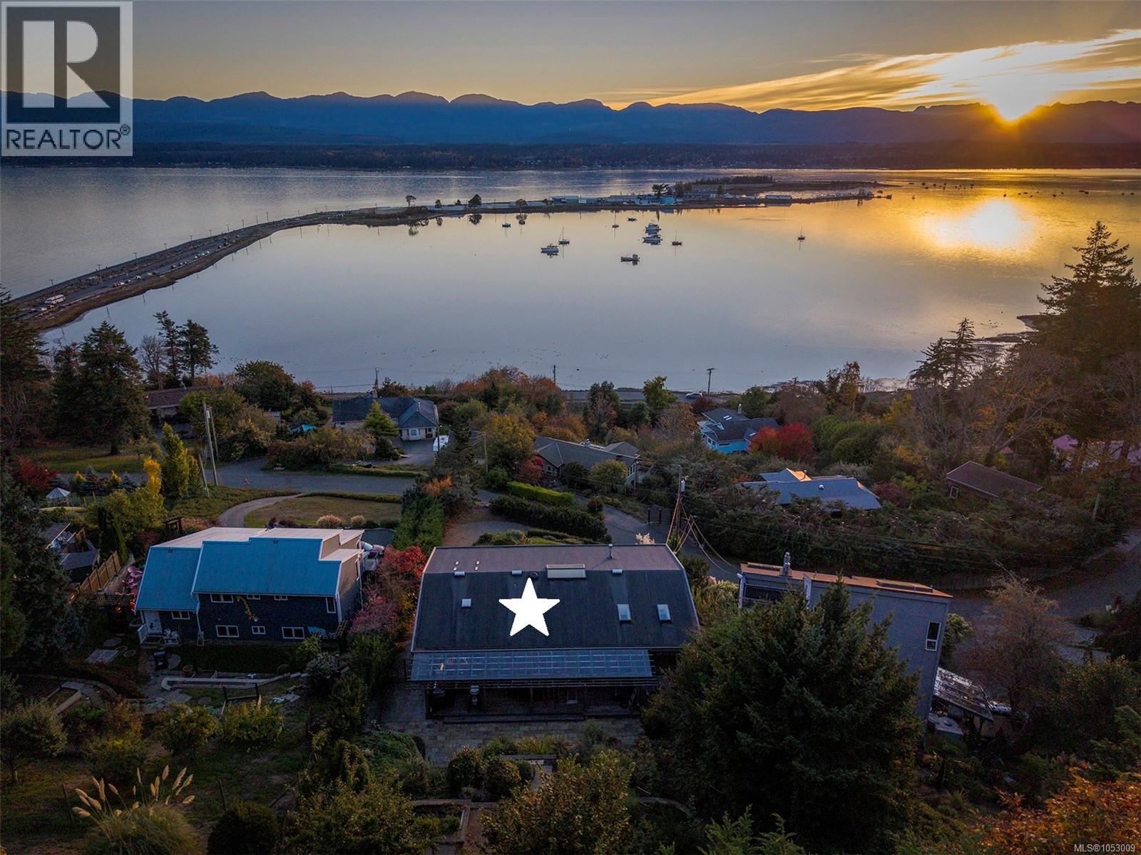 1164 Yates Rd, comox, British Columbia